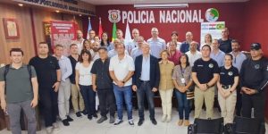 Policía Paraguaya recibe visita de Policía de Italia